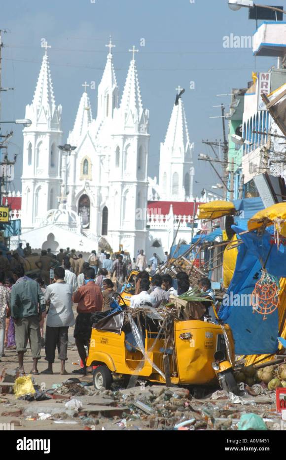 mpd92646-damage-by-natural-disaster-tsunami-earthquake-on-sea-floor-A0MM51