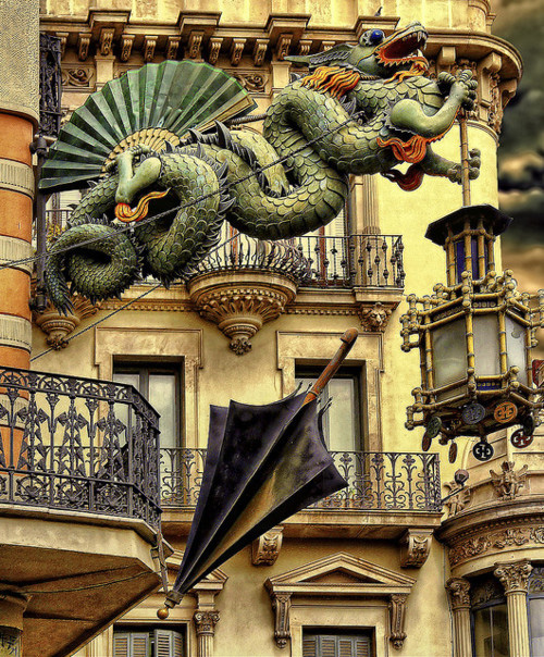 Casa-de-los-paraguas-Barcelona