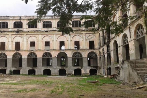 cuba-colegio-religion-padres-jesuitas