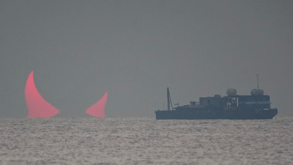 eclipse-solaire-soleil-diable-elias-chasiotis